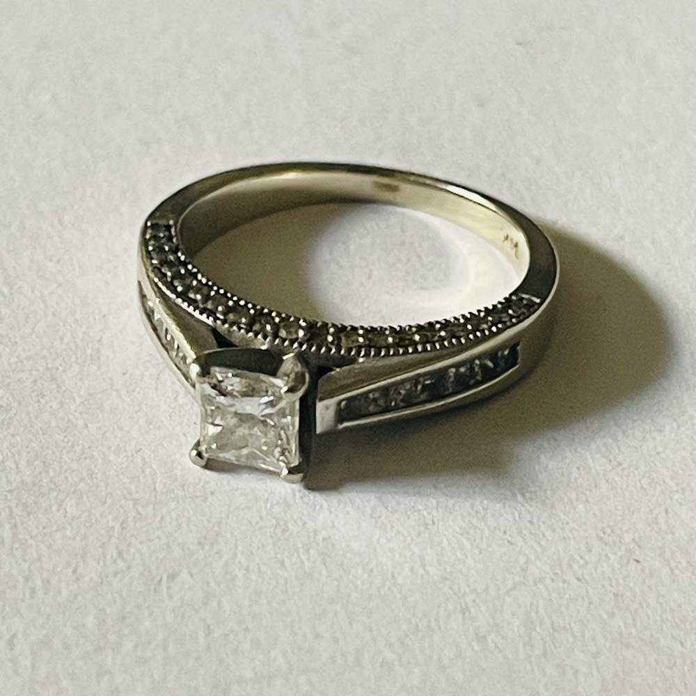 14k white gold and princess cut diamond engagement ring